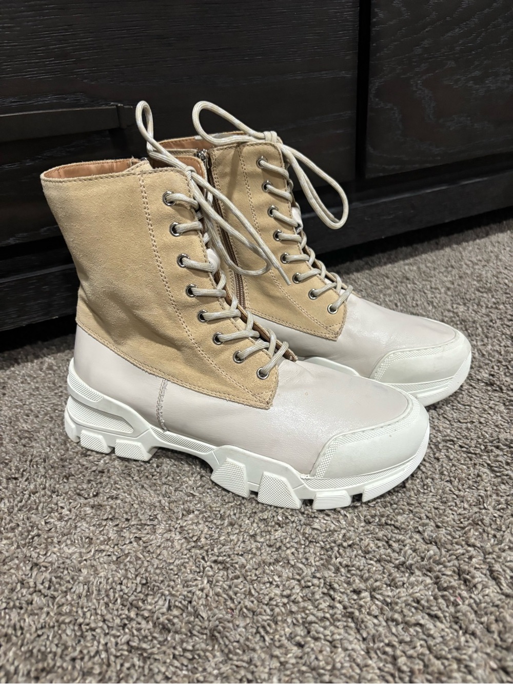 AQUATALIA Elvira Boots Size 9 EUC